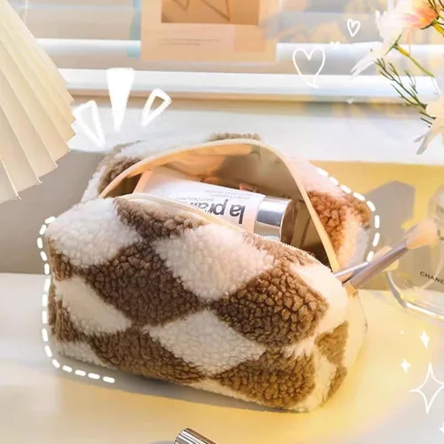 Vista 4 de Bolsa de Maquillaje a Cuadros de Felpa Bolsa de Cosméticos Estética a Cuadros Bolsos de Mano Lindos con Cremallera Bolsa de Viaje para Artículos