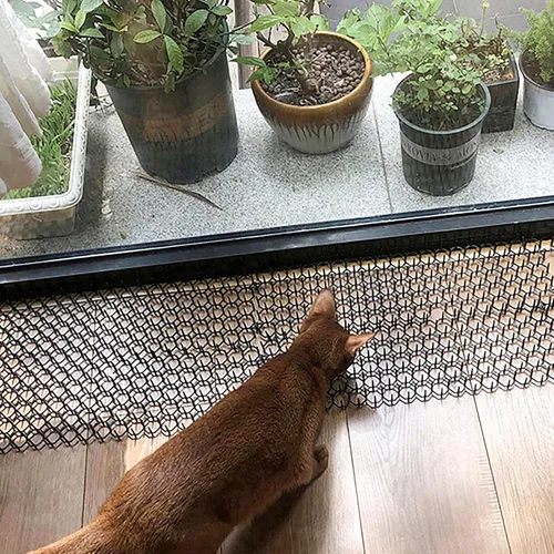 Vista 6 de Tapete de 8.5 x 6.5 pulgadas para gatos con 6 grapas de jardín y 6 lazos, paquete de 12 alfombrillas disuasorias para gatos para valla de jardín