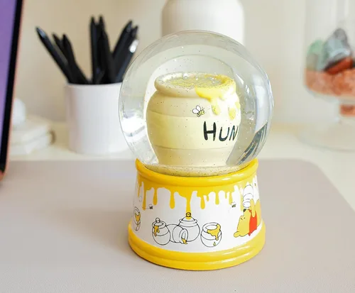 Vista 6 de Disney Winnie the Pooh Hunny Pot - Globo de nieve iluminado para adultos con pieza de exhibición de purpurina giratoria, 6 pulgadas de alto