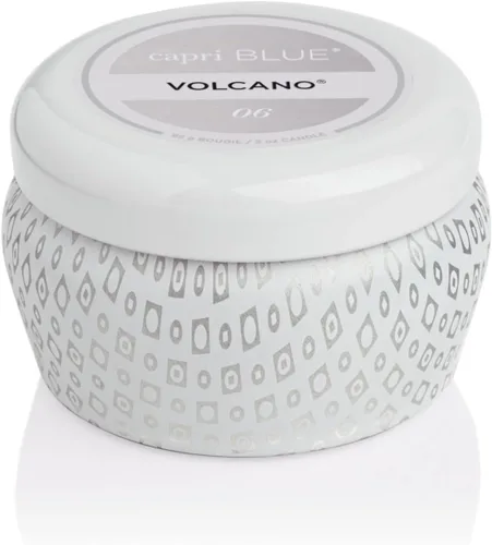 Vista 10 de Capri Blue Volcano - Mini vela perfumada en tarro de lata, mini velas impresas para el hogar perfumadas con frutas tropicales y cítricos azucarados