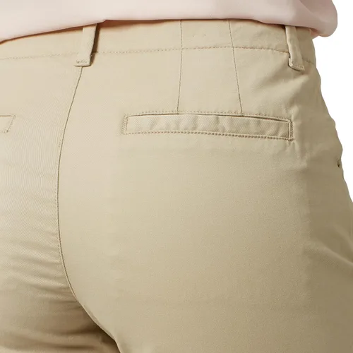 Vista 4 de Lee Women's Legendary 9" Chino Bermuda Shorts