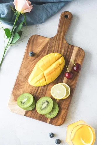 Vista 4 de Tabla de cortar de madera de acacia, tabla de cortar de madera para carne, queso, pan, verduras y frutas, tabla de charcutería con asa, 14 x 7