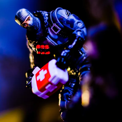 Vista 2 de Fortnite Figura de la serie legendaria de 6 pulgadas, estragos