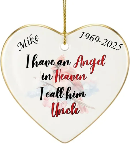 Vista 22 de Adorno de Navidad conmemorativo personalizado 2025 – Recuerdo de cerámica en forma de corazón – Tengo un ángel en el cielo I Call Her Primo – Regalo