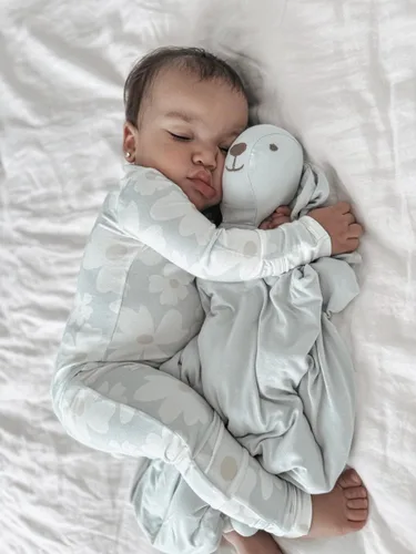 Vista 67 de GUNAMUNA Pijama unisex convertible ultrasuave para bebé, mameluco con cremallera para pañales, recién nacido a 24 meses