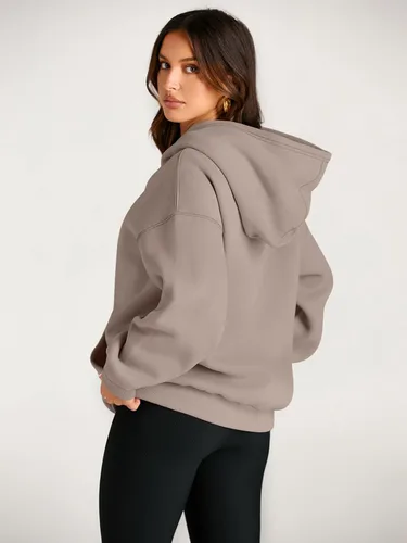 Vista 4 de Trendy Queen Sudaderas con capucha de gran tamaño para mujer, sudaderas de forro polar, suéteres de manga larga, ropa de otoño con bolsillo