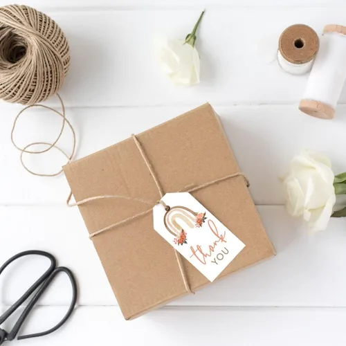 Vista 2 de Andaz Press Paquete de 40 etiquetas de agradecimiento clásicas para fiestas infantiles con cuerda, paquete de 40 etiquetas de regalo de cumpleaños