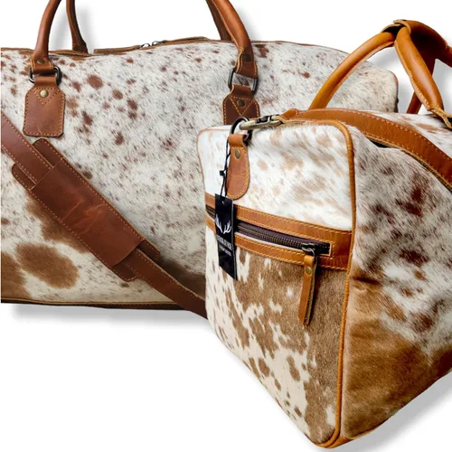 Vista 8 de Ranch Junkie Highlands Large Genuine Cowhide Weekender Cowhide Duffel