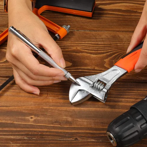 Vista 4 de Honoson 3 piezas de punta de carburo de tungsteno con imán de grabado de aluminio pluma con clip y punzón central automático con resorte para vidrio