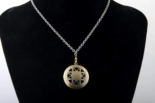 Vista 4 de ALLinONE - Locket de fotos de bronce antiguo vintage