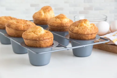 Vista 9 de Fox Run Molde Antiadherente para Popovers, Molde para Pudín Yorkshire de 6 Tazas, Gris
