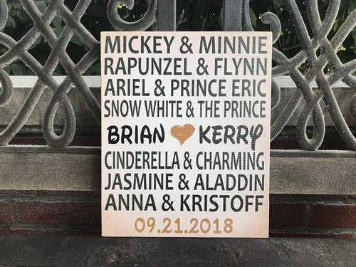Vista 2 de Cartel personalizado con temática de Disney, regalo de boda, lienzo personalizado, parejas de Disney, personalizado para novia y novio, gran regalo