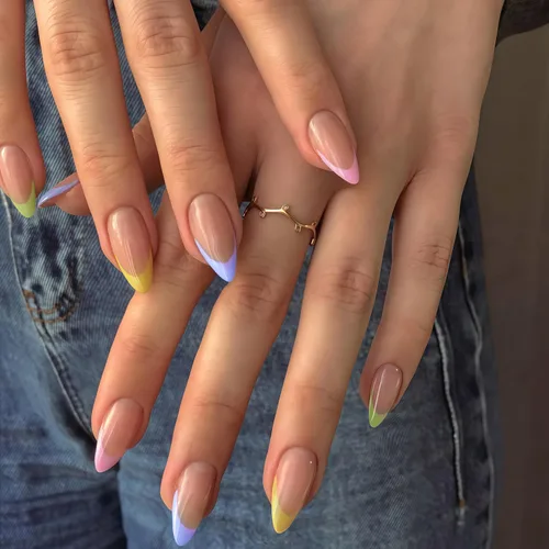 Vista 45 de 30 Uñas Postizas de Punta Francesa Negra a Presión, Uñas de Almendra Cortas para Presionar, Uñas Postizas Cortas en Forma de Almendra, Uñas