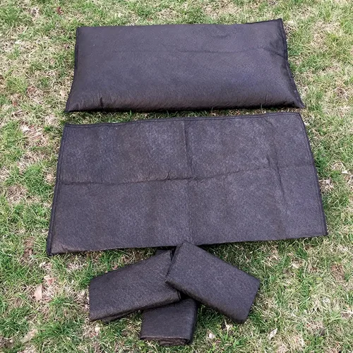 Vista 4 de Bolsas de inundación activadas por agua Quick Dam, 1 pie x 2 pies, paquete de 6. hese sandless sandbags are water-activated and self-inflating