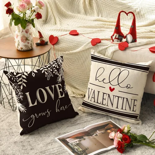 Vista 4 de AVOIN colorlife Juego de 4 fundas de almohada de amor en blanco y negro para el día de San Valentín, 20 x 20 pulgadas, diseño a cuadros de Hello