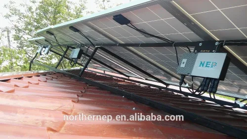 Vista 2 de Plugged Solar Kit de lazo de rejilla 5KW. Montaje en tierra para panel solar. Micro inversores de alta