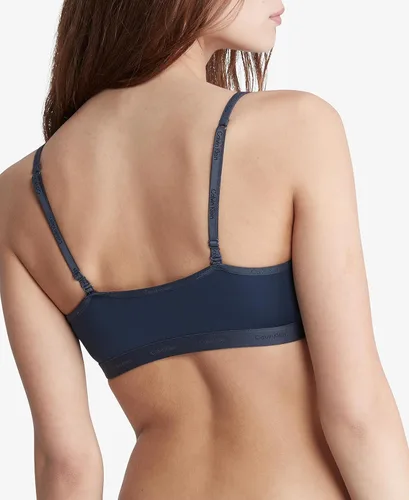 Vista 2 de Calvin Klein Bralette sin forro de forma a cuerpo para mujer