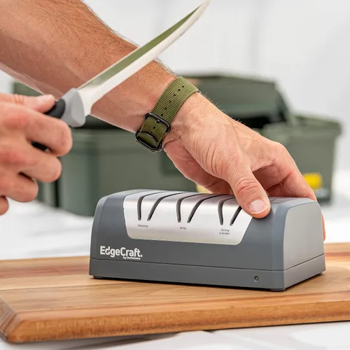 Vista 2 de EdgeCraft SHE32 Afiladores de cuchillos eléctricos con batería recargable para cuchillas rectas y dentadas de 20 grados con abrasivos 100%
