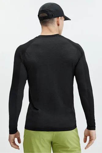 Vista 2 de Fabletics Camiseta The Training Day para hombre, rendimiento, correr, entrenamiento, gimnasio, transpirable, elástica en 4 direcciones