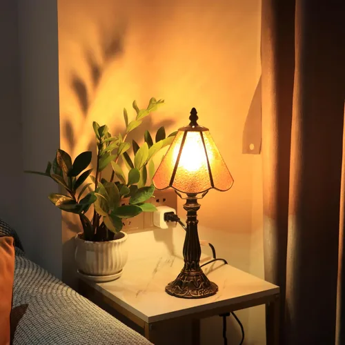 Vista 14 de Small Tiffany Style Table Lamp Amber Green Stained Glass Lamp 14 Inch