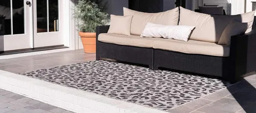 Vista 2 de Unique Loom Outdoor Safari Collection Alfombra de área - Leopardo (4 pies 1 pulgada x 6 pies 1 pulgada rectangular, gris claro/gris)