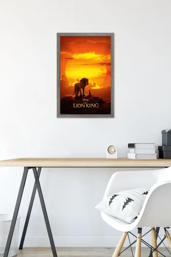 Vista 6 de Trends International Disney El Rey León - Póster de pared Mufasa y Simba, 14.725 x 22.375 pulgadas, versión enmarcada de madera de granero Versión