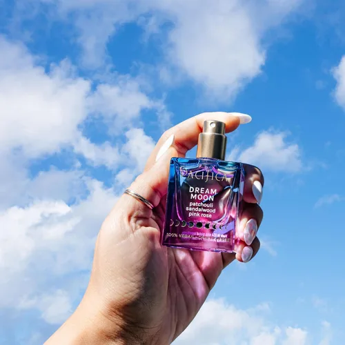 Vista 11 de Pacifica Dream Moon Perfume en Spray para Mujeres 1 fl oz – Fragancia Floral Amaderada de Larga Duración para Ella - Rosa, Pachulí, Sándalo