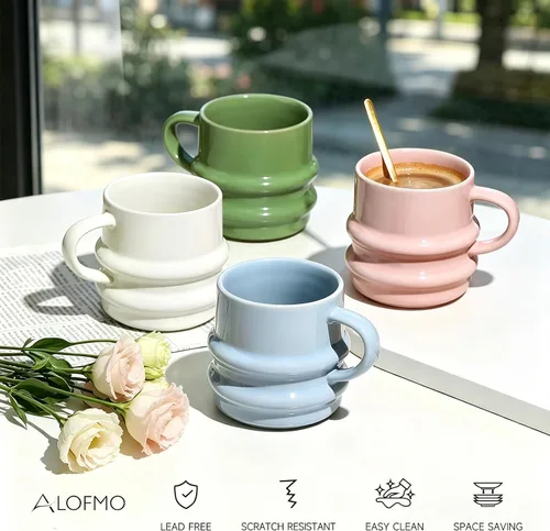 Vista 10 de Juego de 4 tazas de café de cerámica, tazas de café acanaladas onduladas 3D