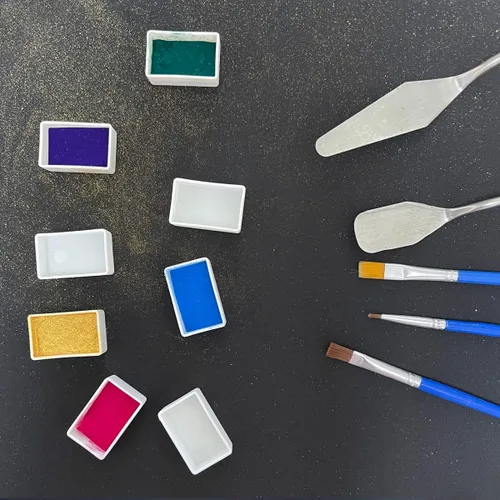 Vista 2 de FCLUB Sartenes vacías de acuarela – 20 sartenes completas (3ml) y 20 sartenes medias (2ml), sartenes de pintura de acuarela de plástico rellenables