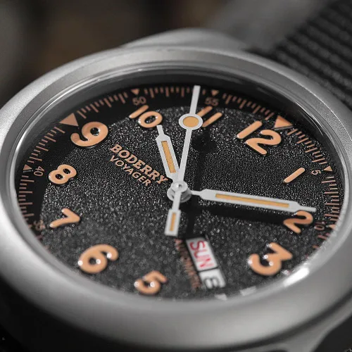 Vista 4 de BODERRY Reloj de titanio automático para hombre, reloj militar de campo de 1.575 pulgadas, función de fecha, 328.1 ft, resistente al agua