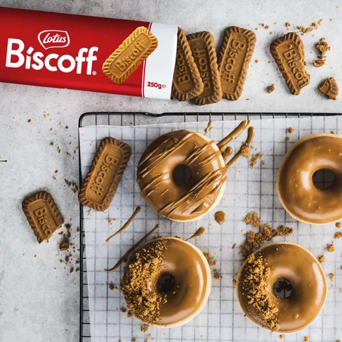 Vista 6 de Lotus Biscoff, galletas caramelizadas, sin OMG + veganas, 8.8 onzas Galletas crujientes caramelizadas sin colores artificiales ni sabores