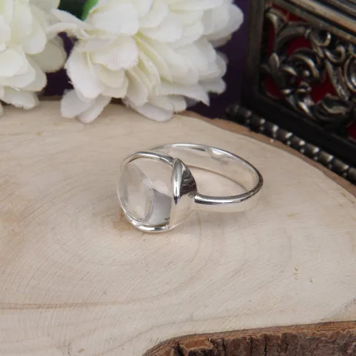 Vista 6 de Anillo de plata de ley 925 con cristal natural de cuarzo – Piedra preciosa de cabujón redondo hecho a mano – Banda de plata minimalista regalo