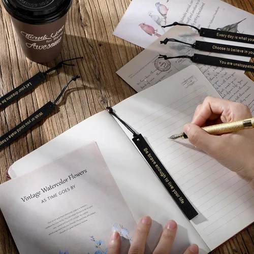 Vista 4 de Roowest 20 marcapáginas inspiradoras para mujeres y hombres, de cuero, regalos hechos a mano para amantes de los libros, lectores, pastores