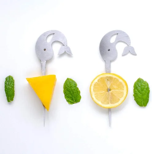Vista 5 de Juego de púas de cóctel Nifty Narwhal - ¡Para mojitos perfectos, mulas de Moscú, juleps de menta y más! Selecciones de cóctel extra grandes
