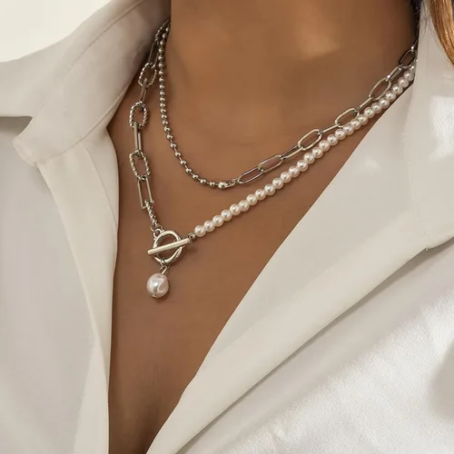 Vista 4 de YANCHUN - Collar con estilo de gargantilla de estrella dorada para mujer, collar de capa delicada para adolescentes y niñas, regalo ideal