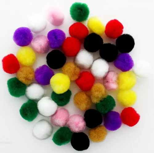Vista 2 de Essentials By Leisure Arts Pompones, multicolor, 3/4 pulgadas, 45 piezas por paquete
