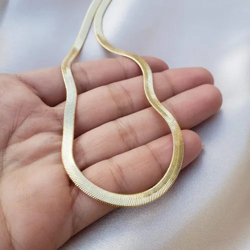 Vista 6 de Collar de espiga para mujer, chapado en oro de 14 quilates, cadena de serpiente plana de 0.157 in, gargantilla de cadena de hueso de serpiente