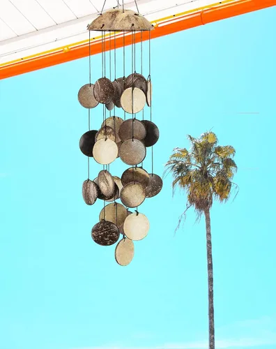 Vista 2 de Campanillas de viento de cáscara de coco para exteriores, campanillas de viento de madera hechas a mano de bambú para exteriores, mitad superior