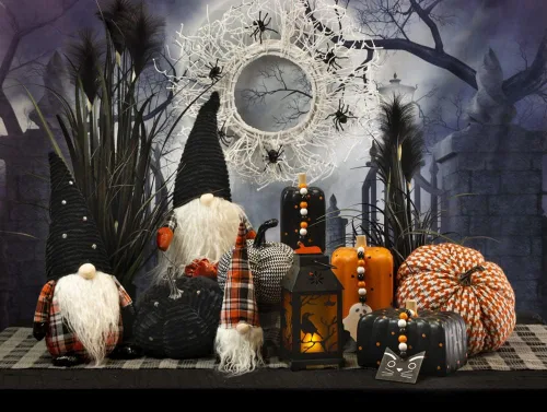 Vista 3 de Boston International Decoración de mesa de calabaza de tela para otoño, otoño, Halloween, 10 x 8.5 pulgadas, espeluznante cuadros naranja