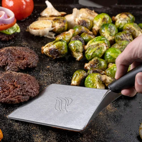 Vista 3 de Blackstone® Espátula de plancha para hamburguesas - Acero inoxidable