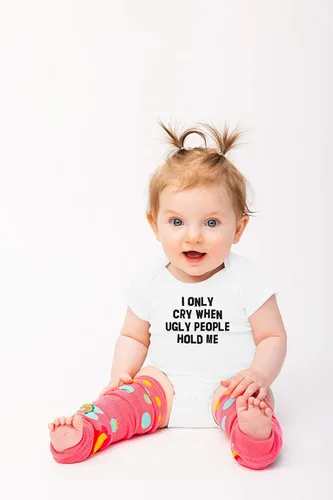 Vista 13 de I Only Cry When Ugly People Hold Me - Divertido body esencial para bebé - Ropa para bebé recién nacido