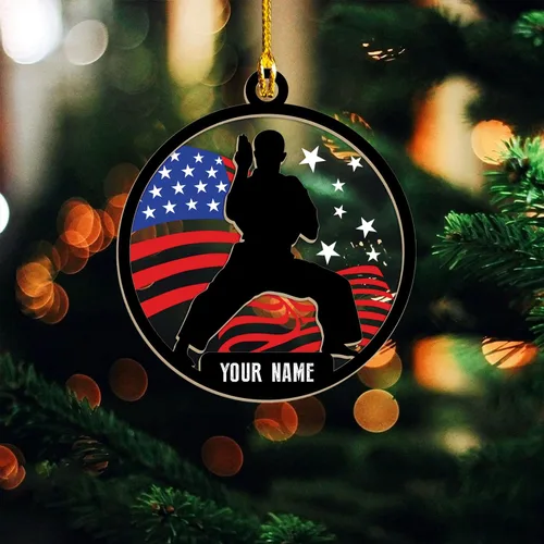 Vista 3 de Podagree - Adornos de karate con nombre personalizado para árbol de Navidad, adorno de Navidad de karate de madera personalizado para Navidad