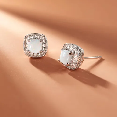 Vista 14 de Amazon Essentials Aretes de plata de ley con piedra natal de corte cojín y zafiro blanco creado (anteriormente colección Amazon)