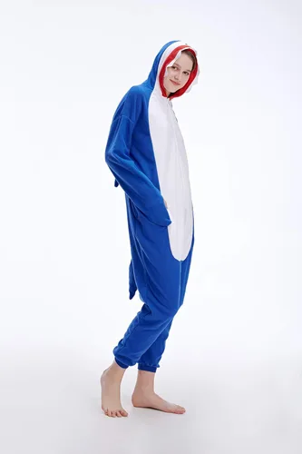 Vista 4 de Mameluco de tiburón para usar como pijama, cosplay o disfraz de Halloween