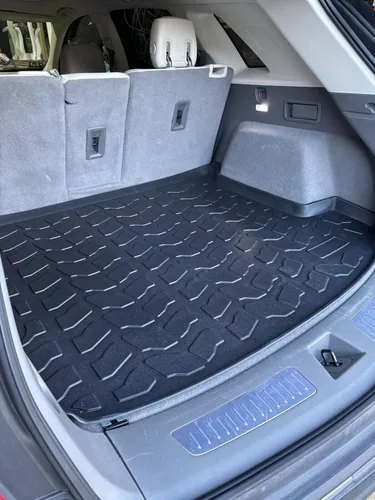 Vista 3 de Forro de carga – Tapete de maletero para Cadillac XT5 2017-2022 – Alfombrillas de maletero resistentes a la intemperie para automóviles con borde