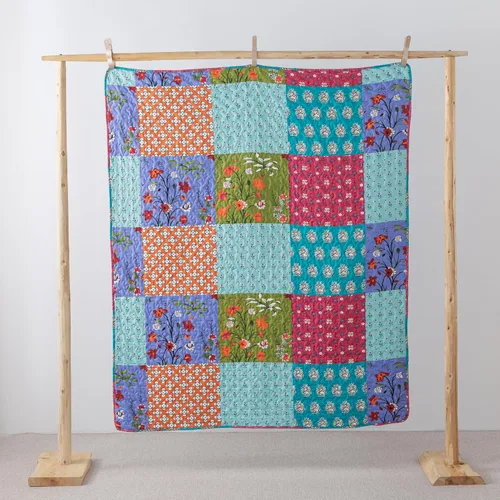 Vista 2 de SLPR All is Bright 50" x 60" Manta acolchada, manta ligera de verano con diseño de patchwork colorido para sofá y cama, manta de regazo