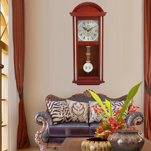 Vista 2 de Reloj de pared de madera arqueada con péndulo y campanillas, funciona con pilas, diseño de madera grande y elegante, para sala de estar, cocina