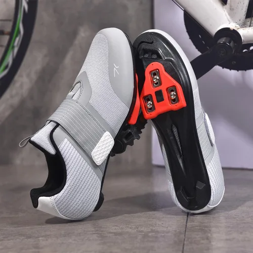 Vista 5 de DARIBOM Zapatos de ciclismo para hombres y mujeres, zapatos de bicicleta de carretera, compatibles con Peloton preinstalados con tacos Delta