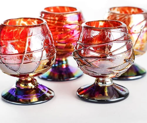 Vista 12 de Vasos de Chupito de Tequila Auténticos Mexicanos Soplados a Mano - Juego de 4 - 2 oz - Mini Vasos de Coñac - Base Pesada - Coñac (Aurora Boreal)
