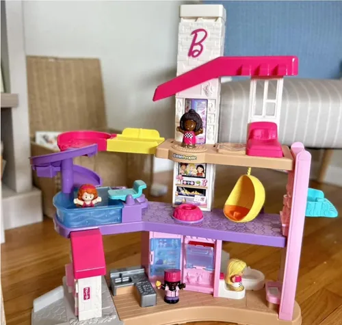 Vista 7 de Barbie Dream House Mini de Little People